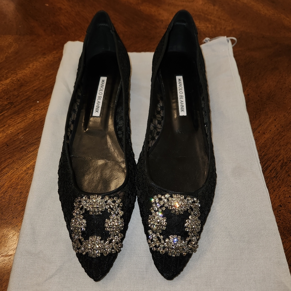 Manolo Blahnik HANGISI CLOTH BALLET FLATS
